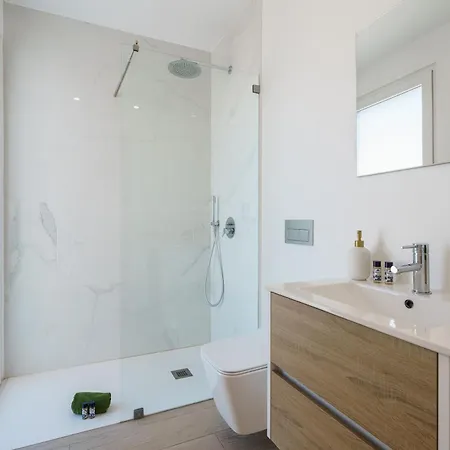 Paradise Villa, Luxury Near The וילה *