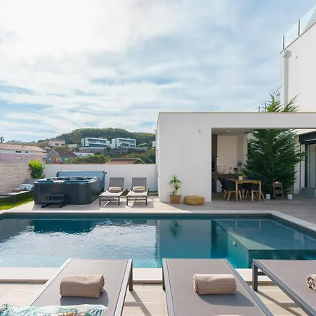 Paradise Villa, Luxury Near The * Ribamar (Lourinha)