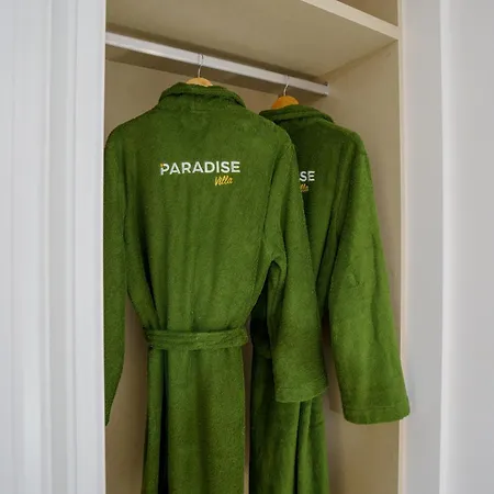 Paradise Villa, Luxury Near The וילה