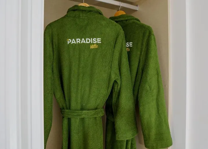 Paradise Villa, Luxury Near The فيلة